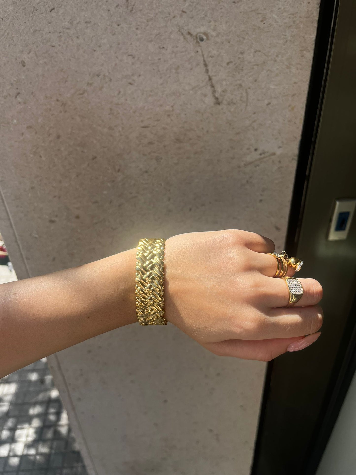 BRACCIALE ORO RIGATO